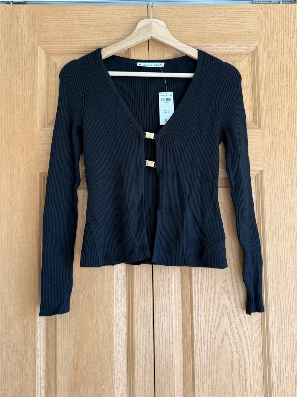 NEW Abercrombie & Fitch Black Ribbed V‑Neck Cardigan with gold hardware XS